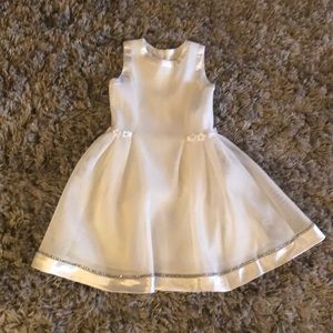 Btween flower girl dress
